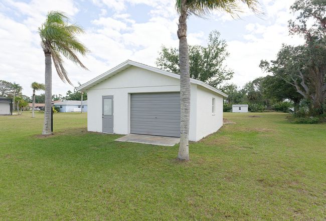 Image of 1818 Whispering Pines Cir