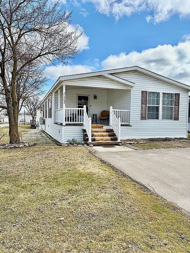 Image of 17033 Sleepy Hollow Blvd