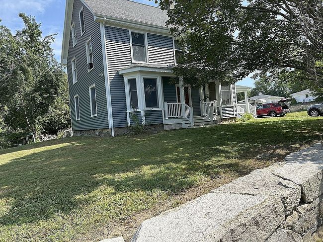 Photo of 114 East Rd, Tiverton, RI