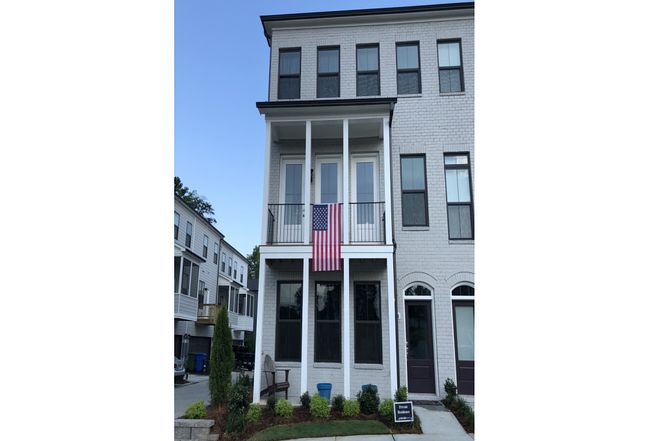 Preview of property located at 2034 Rockledge Rd Ne