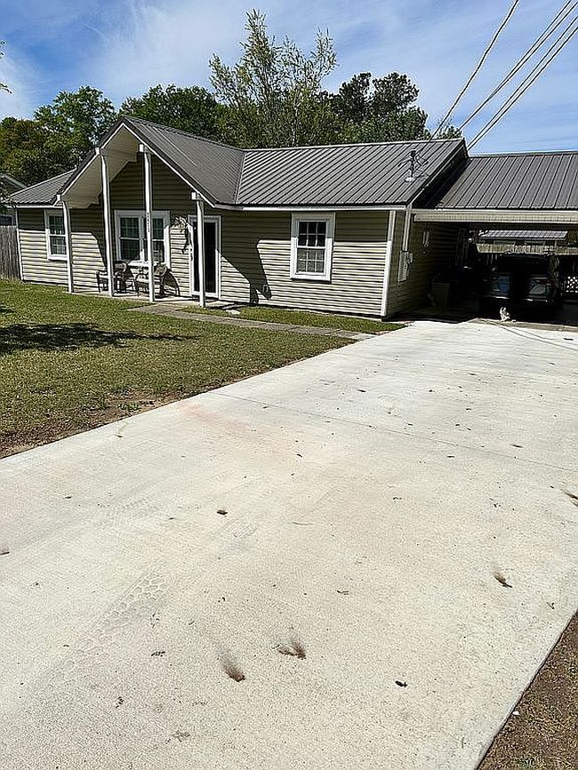 Image of 2411 Creekwood Dr