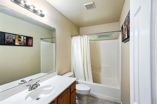 Photo of 111 Faircrest Dr