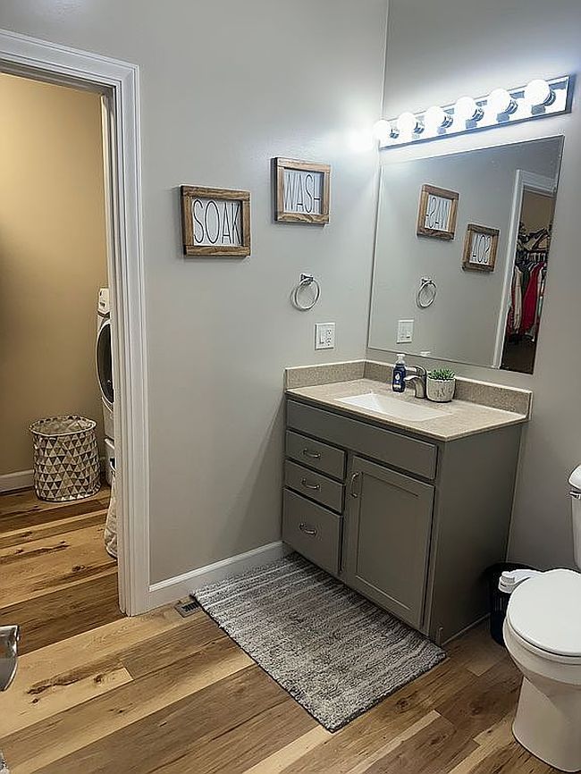 Photo of 2104 14th St, Camanche, IA