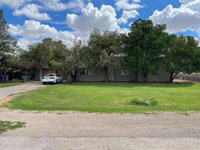 Image of 320 Stewart Dr