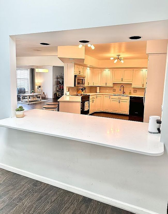 Image of 401 Delwood Dr