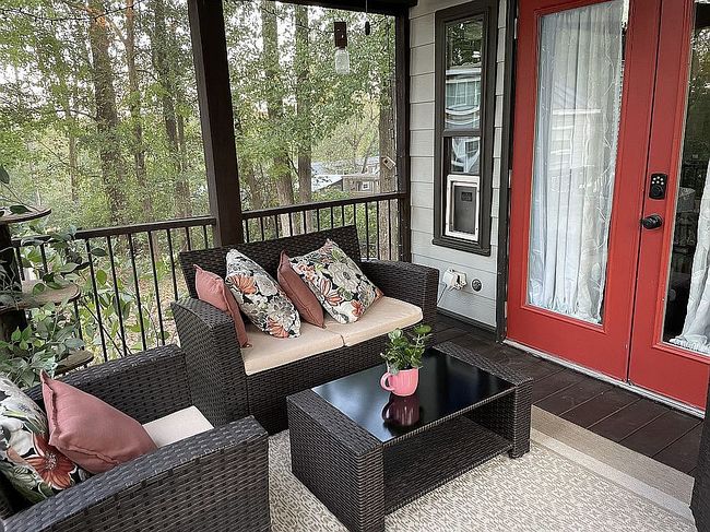 Preview of property located at 196 Lakewalk Dr