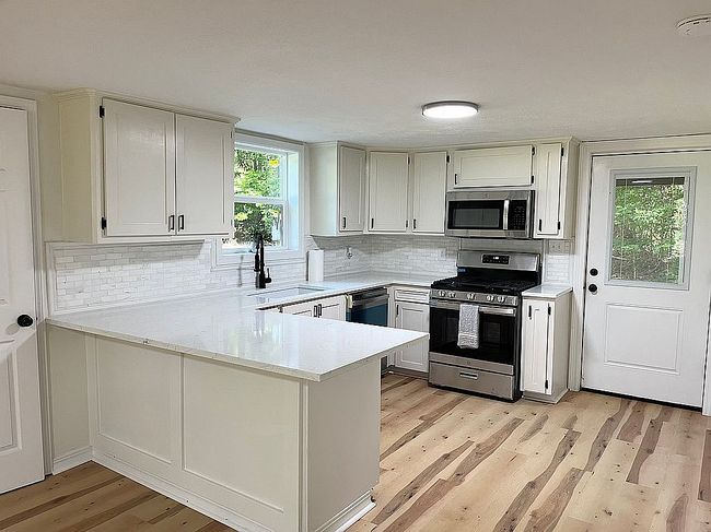 Image of 107 Dry Creek Rd