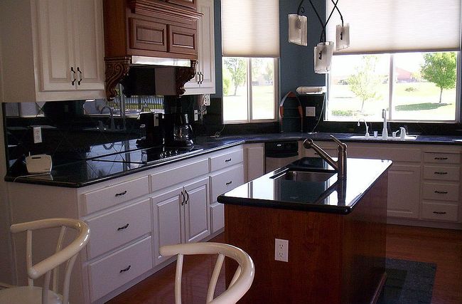 Preview of property located at 6663 Desert Springs St