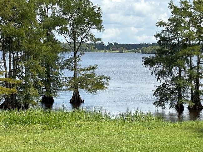 Photo of 612 Caddo Lease Rd, Mooringsport, LA