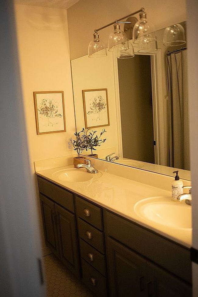 Photo of 1001 Paradise Ln, Poplar Bluff, MO