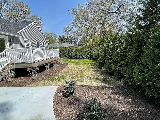 Photo of 10 Vatrano Ln, Loudonville, NY