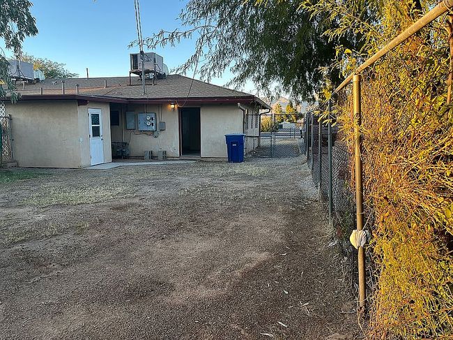Image of 5952 E 22nd St #1 & 2