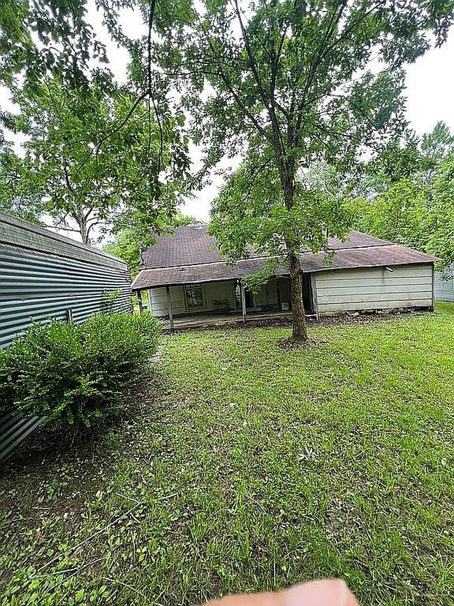 Image of 209 E Poplar St