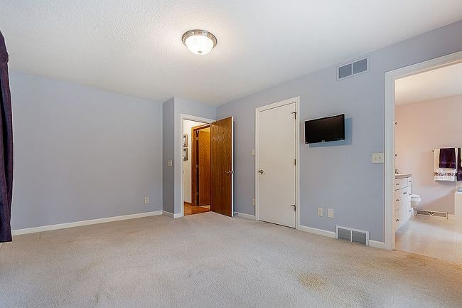 Photo of 7156 Cedar Grove Ave Nw, North Canton, OH