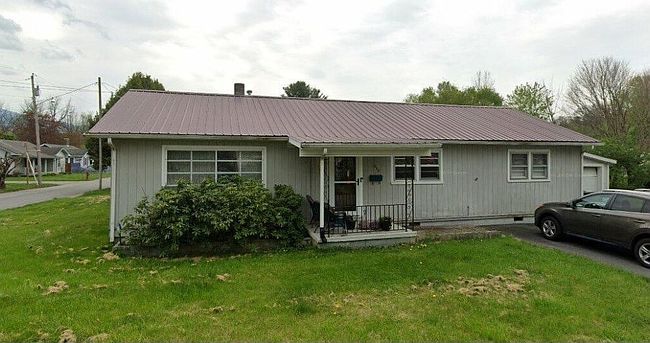 Image of 233 Rogers St