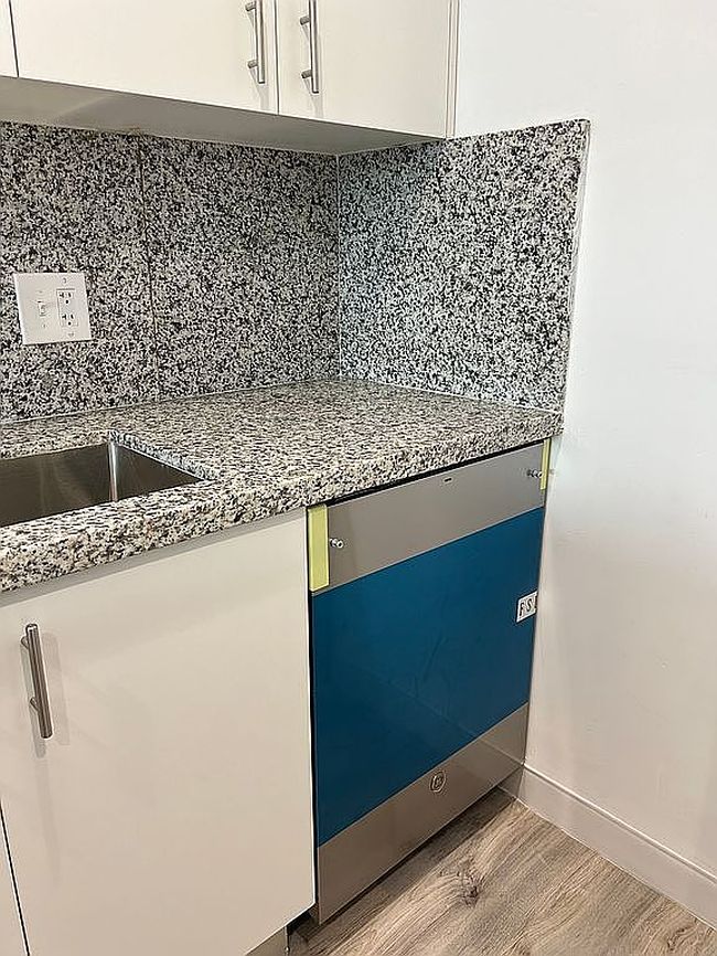 Image of 860 Ne 78th St Apt 303