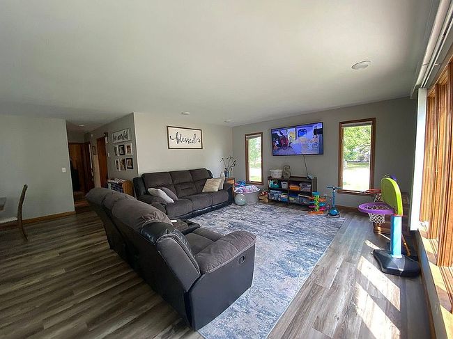 Photo of 303 W 1st St, Argyle, MN
