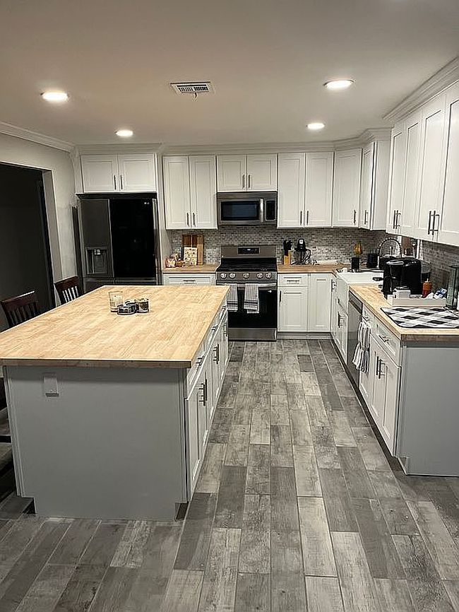 Image of 820 Alpine St