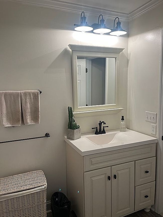Image of 22861 Dogwood Dr