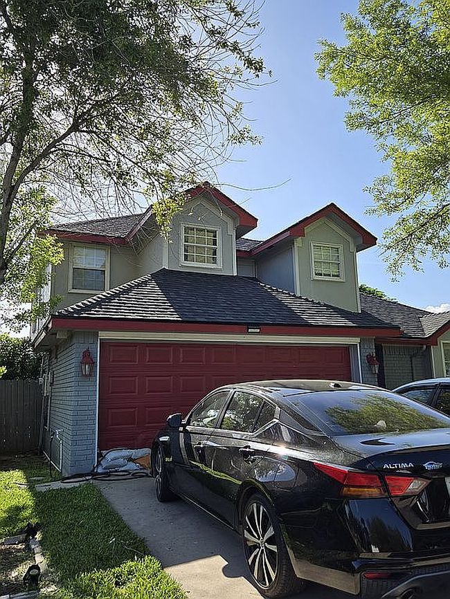 Additional photo 1 of property located at 2205 Yellow Rose Dr