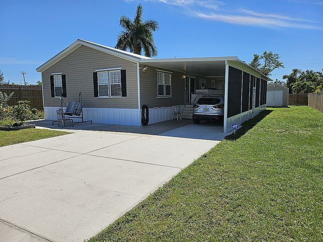 Image of 7587 Raymary St