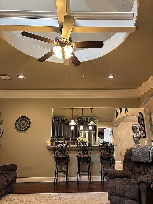 Additional photo 1 of property located at 1105 Williams Ave