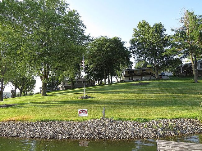 Photo of 146 Scenic Dr, Montezuma, IA