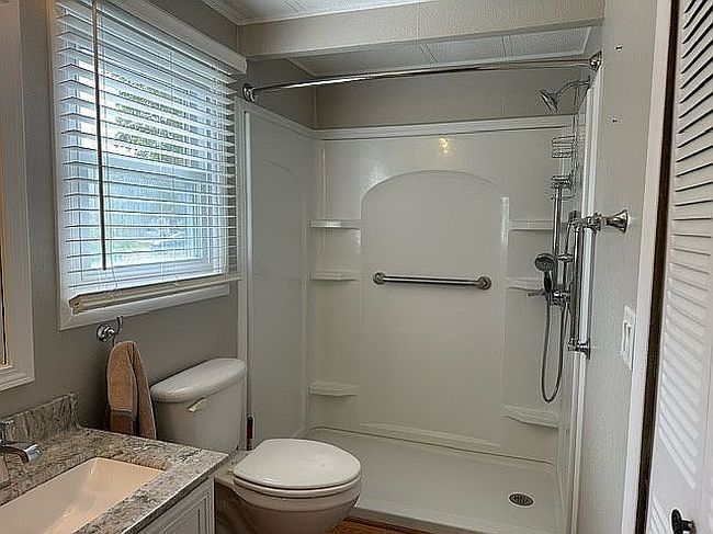 Additional photo 2 of property located at 2851 Collingwood Dr #21