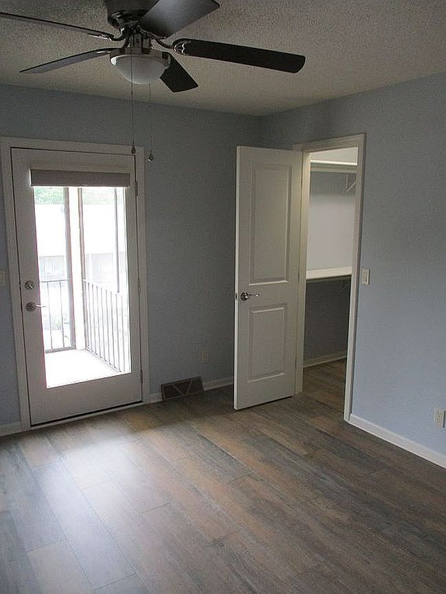 Image of 2305 Park De Ville Pl