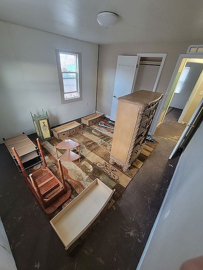 Photo of 409 S Maple St, Lusk, WY