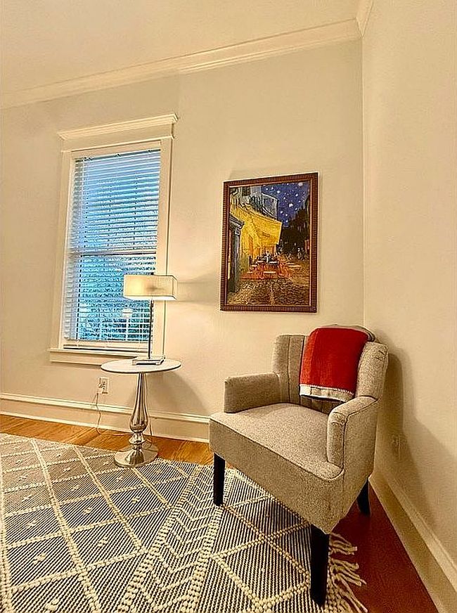 Image of 408 W Lake