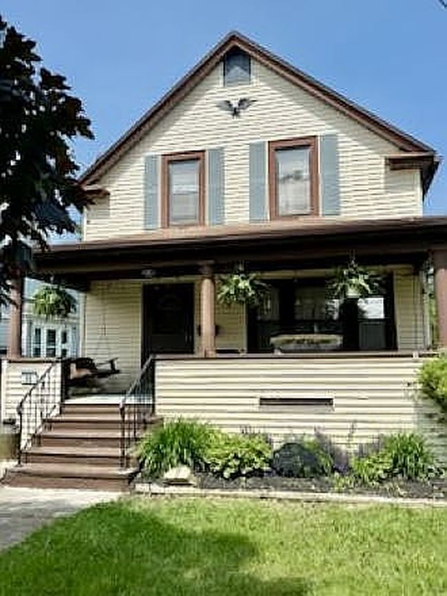 Photo of 88 E Felton St, North Tonawanda, NY