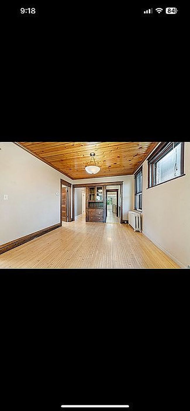 Image of 1214 E 4th St