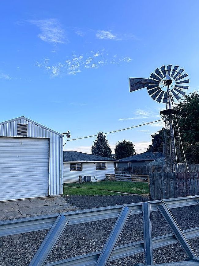 Photo of 317 M St Sw, Quincy, WA