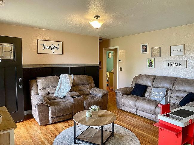 Image of 906 Haney St