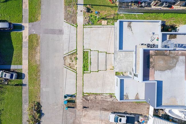 Additional photo 2 of property located at 10755 Sw 52nd Ter