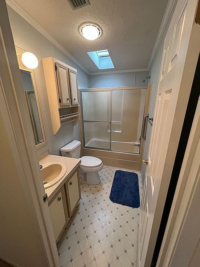 Image of 14 Beechnut Dr