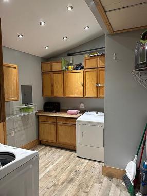 Additional photo 3 of property located at 454 Senova Dr