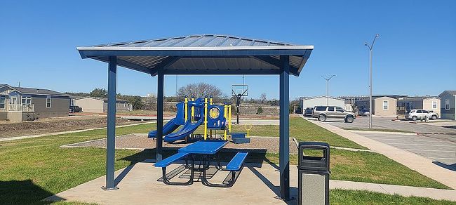 Photo of 117 Croghan St, Liberty Hill, TX
