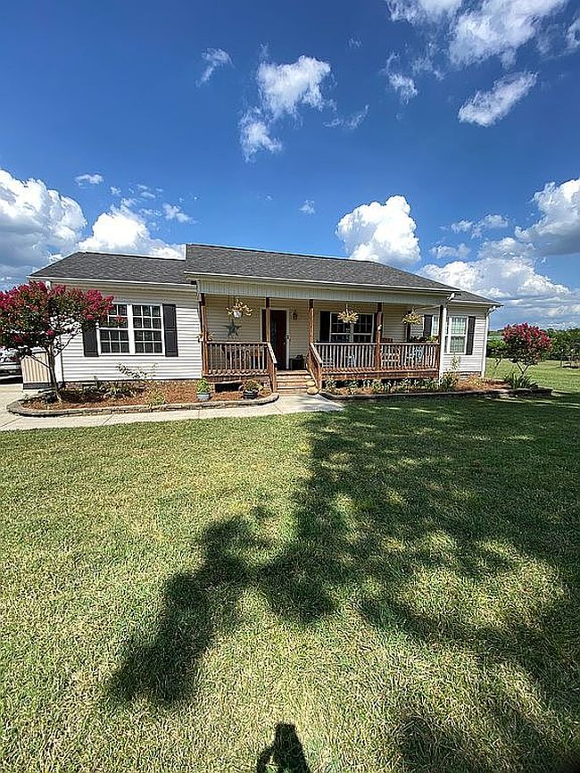Photo of 3480 Skyline Rd