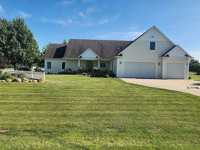 Image of 9310 Maple St