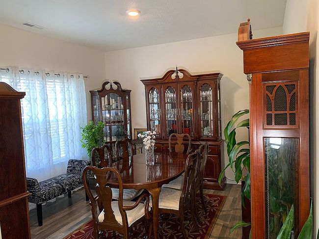 Photo of 6607 Laurelwood Dr, Pendleton, IN