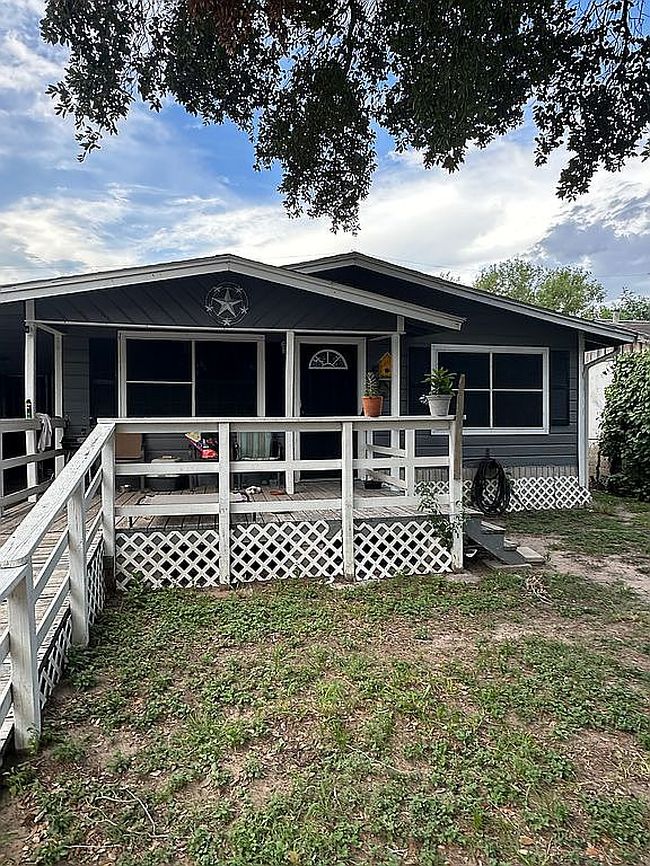 Photo of 313 W Pablo Layton St