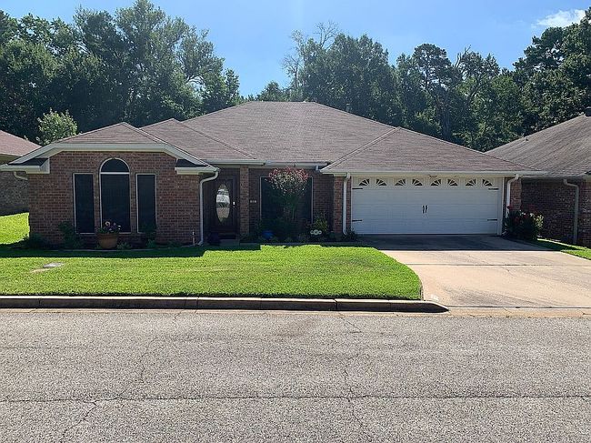 Photo of 53 Pebble Creek Dr S, Longview, TX
