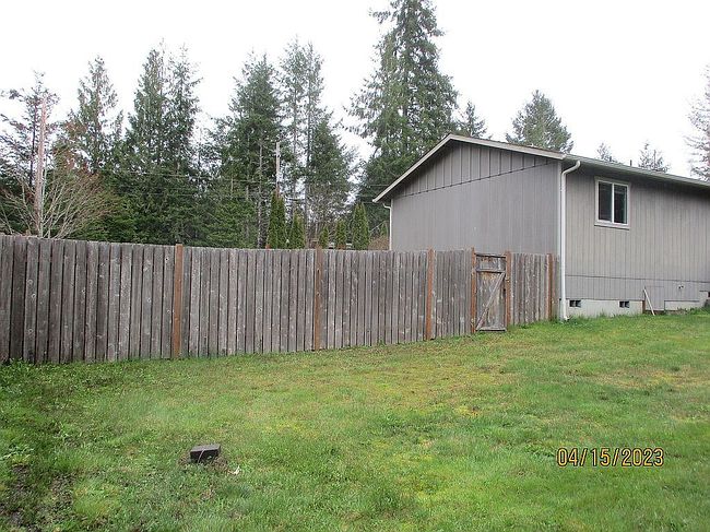 Additional photo 3 of property located at 571 E Olde Lyme Rd