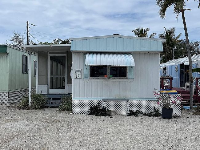 81648 Overseas Hwy #17, Islamorada, FL