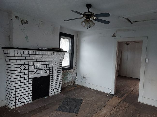 Additional photo 2 of property located at 781 Bower Hill Rd