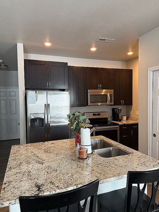 Image of 709 E Lasalle Dr