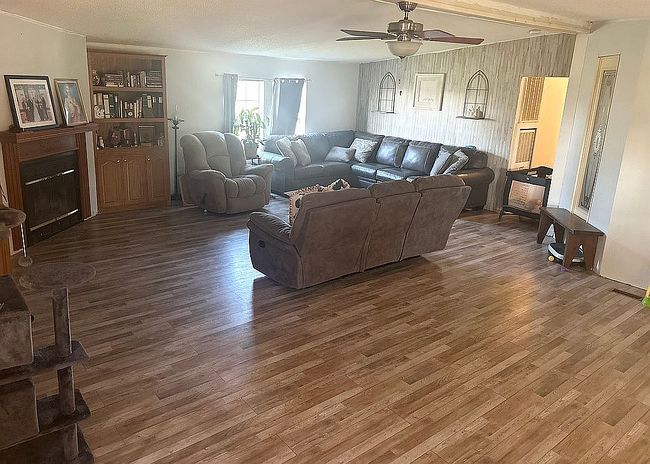 Image of 9534 Pine Island Hwy