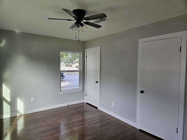 Photo of 1209 E Polk Ave, Victoria, TX